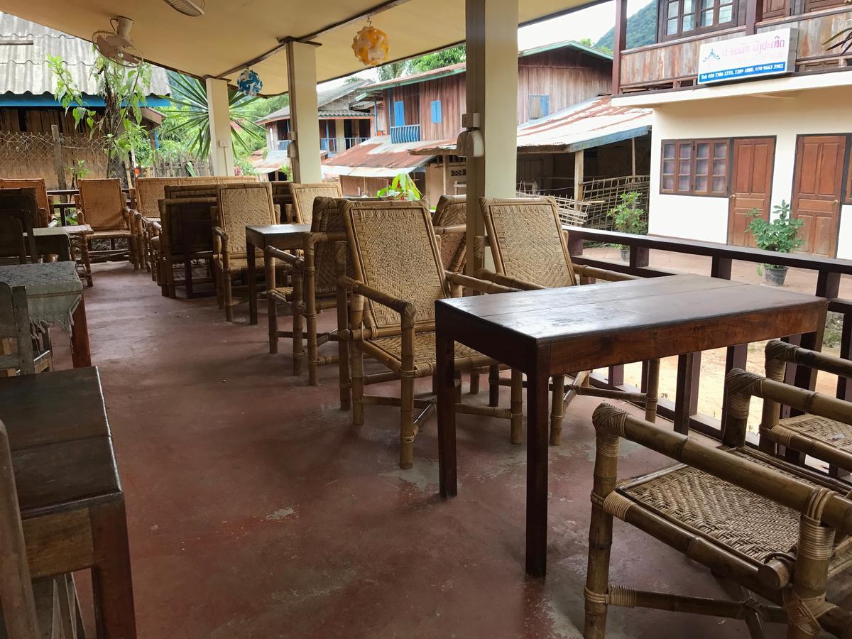 Riverview Bungalows & Gh Muang Ngoi Exteriör bild