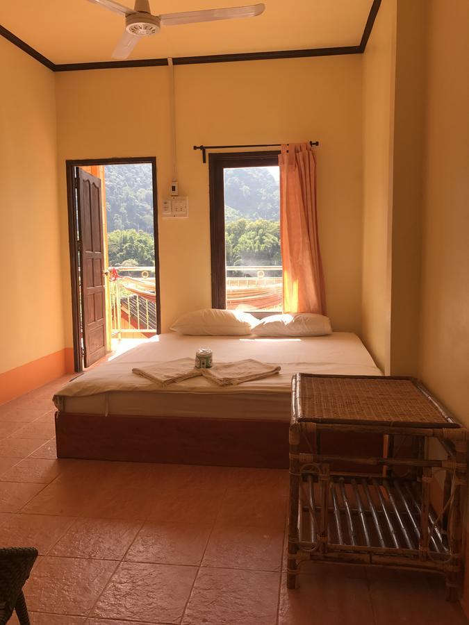 Riverview Bungalows & Gh Muang Ngoi Exteriör bild