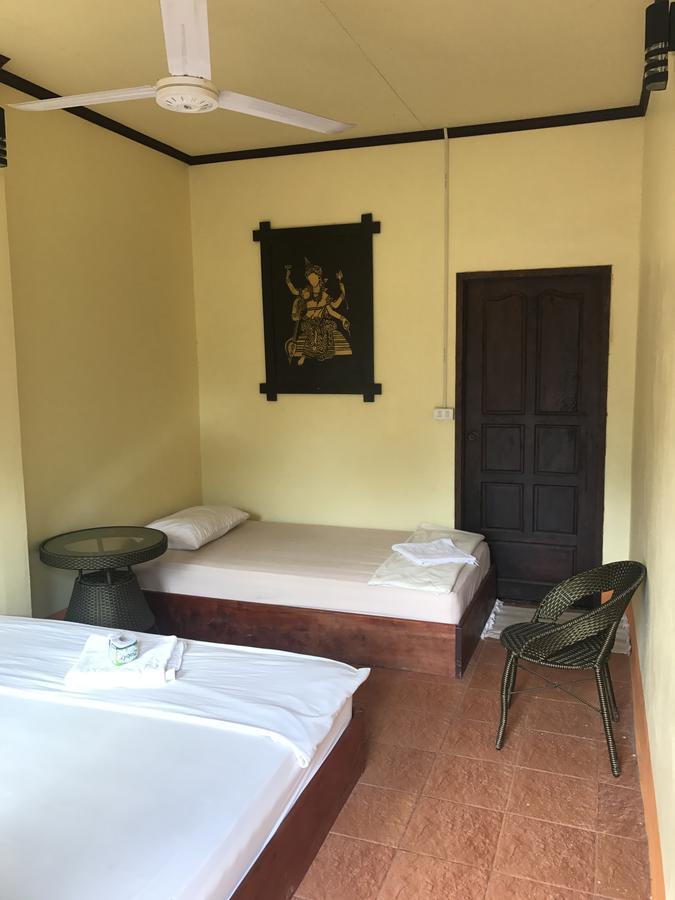 Riverview Bungalows & Gh Muang Ngoi Exteriör bild
